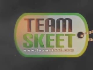 Teamskeet 巴西人 青少年 camila 貝拉 的陰戶 舔 性交 hardcor