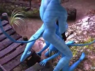 Avatar fursec anal inpulit de uriaș albastru phallus