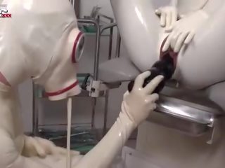 Distracție spectacole neamt amator latex fetis spital le