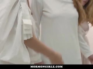 Mormongirlz- 二 女の子 行く ahead アップ 赤毛 プッシー