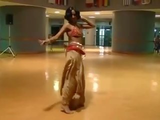 Andrilisa পেট dancing- মধ্যম eastern রাত