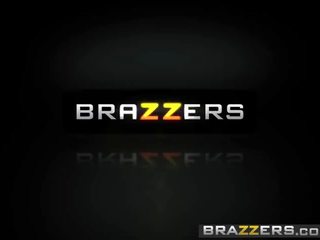 Brazzers - milfs tāpat tas liels - aubrey roze cory pakaļdzīšanās johnny castle - ciešas un iedegošas daļa divi - piekabe preview